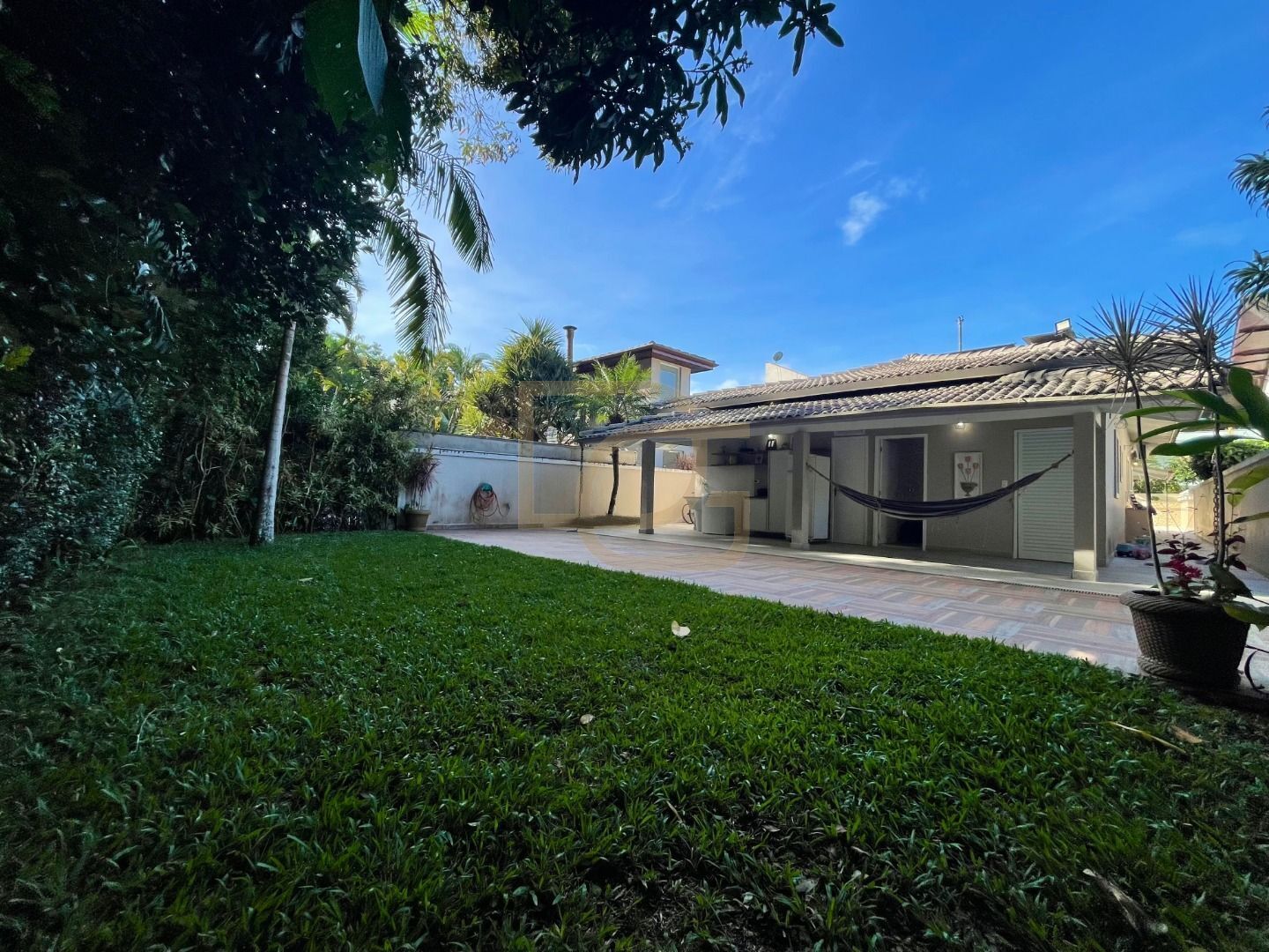 Casa, 4 quartos, 240 m² - Foto 18