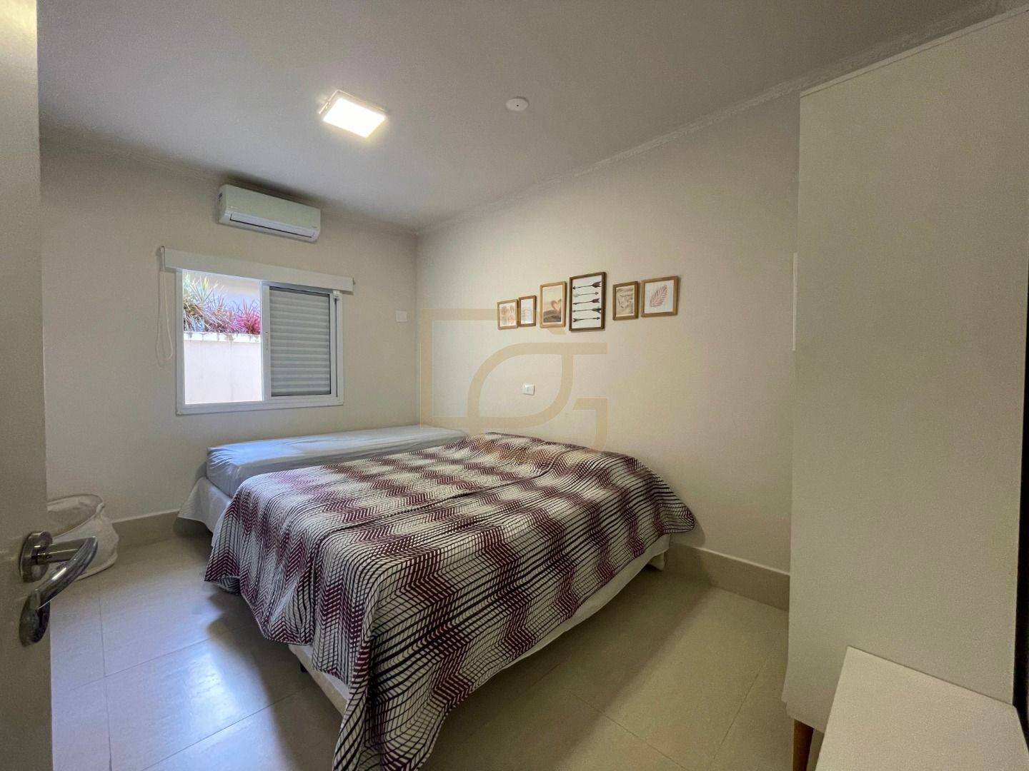 Casa, 4 quartos, 240 m² - Foto 32