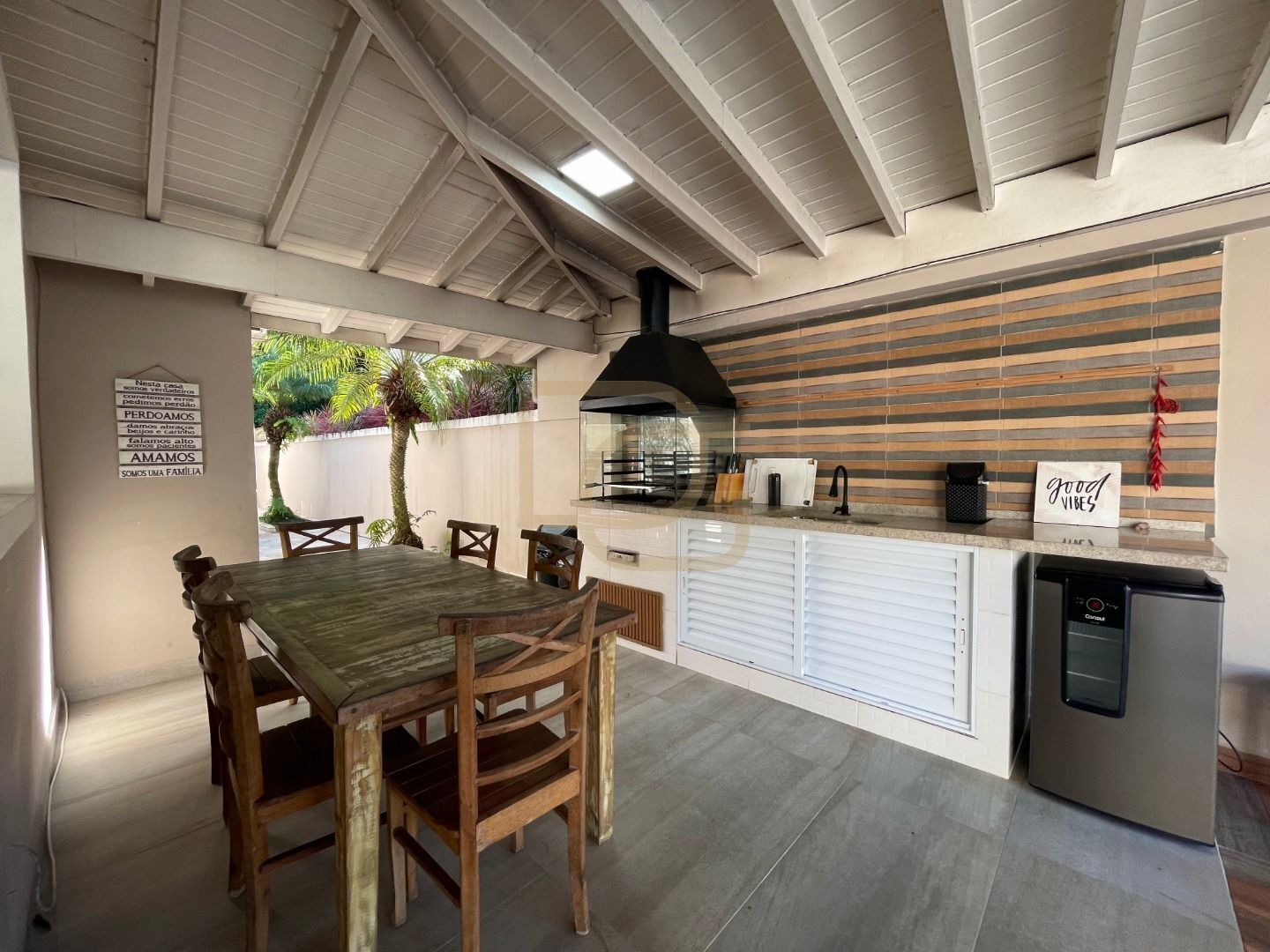 Casa, 4 quartos, 240 m² - Foto 13