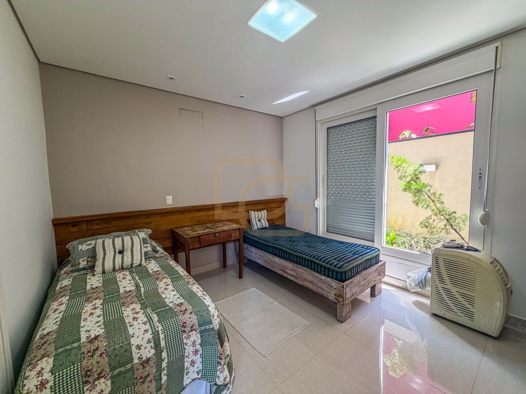 Casa, 5 quartos, 350 m² - Foto 29