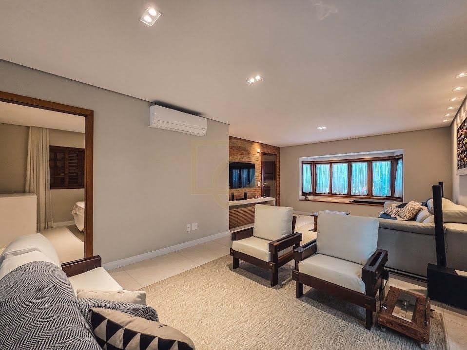 Casa, 4 quartos, 308 m² - Foto 9