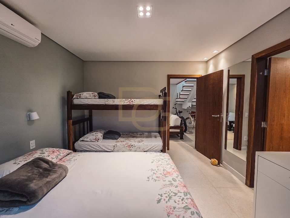 Casa, 4 quartos, 308 m² - Foto 29