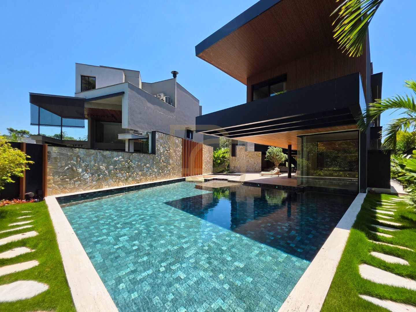 Casa, 8 quartos, 1207 m² - Foto 4