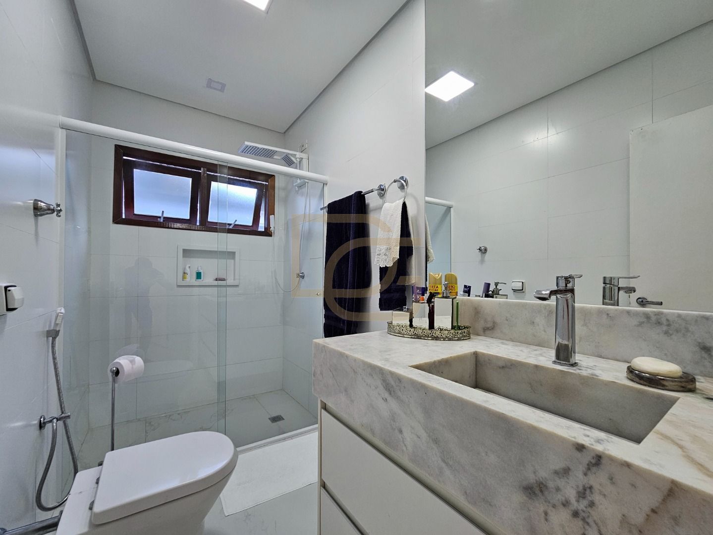 Casa, 4 quartos, 220 m² - Foto 19