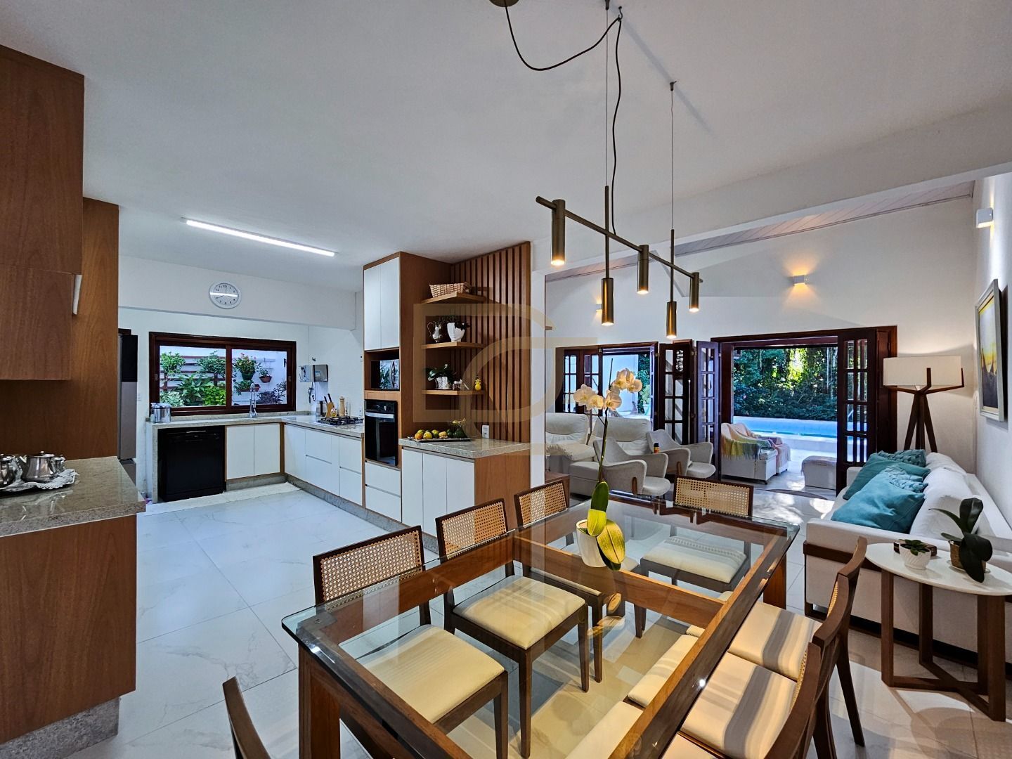 Casa, 4 quartos, 220 m² - Foto 11