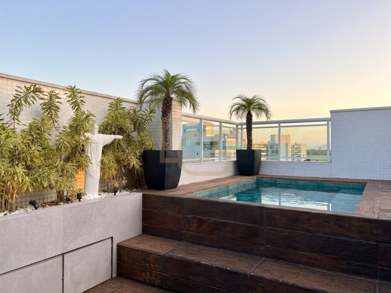 Cobertura, 4 quartos, 239 m² - Foto 4