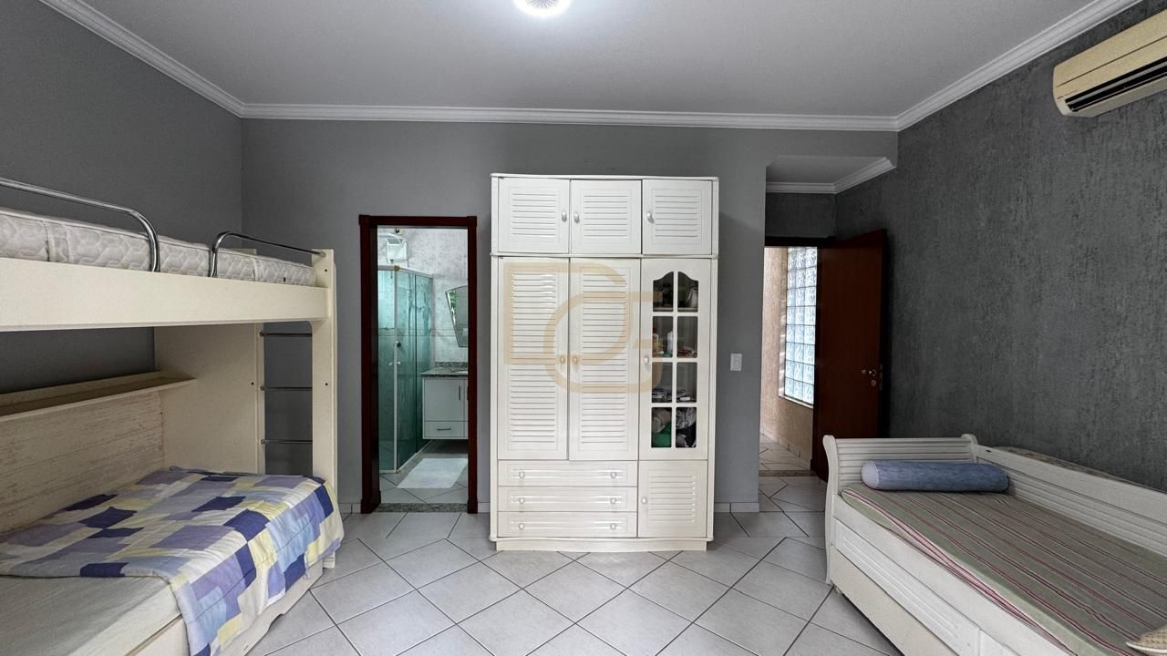 Casa, 4 quartos, 381 m² - Foto 11