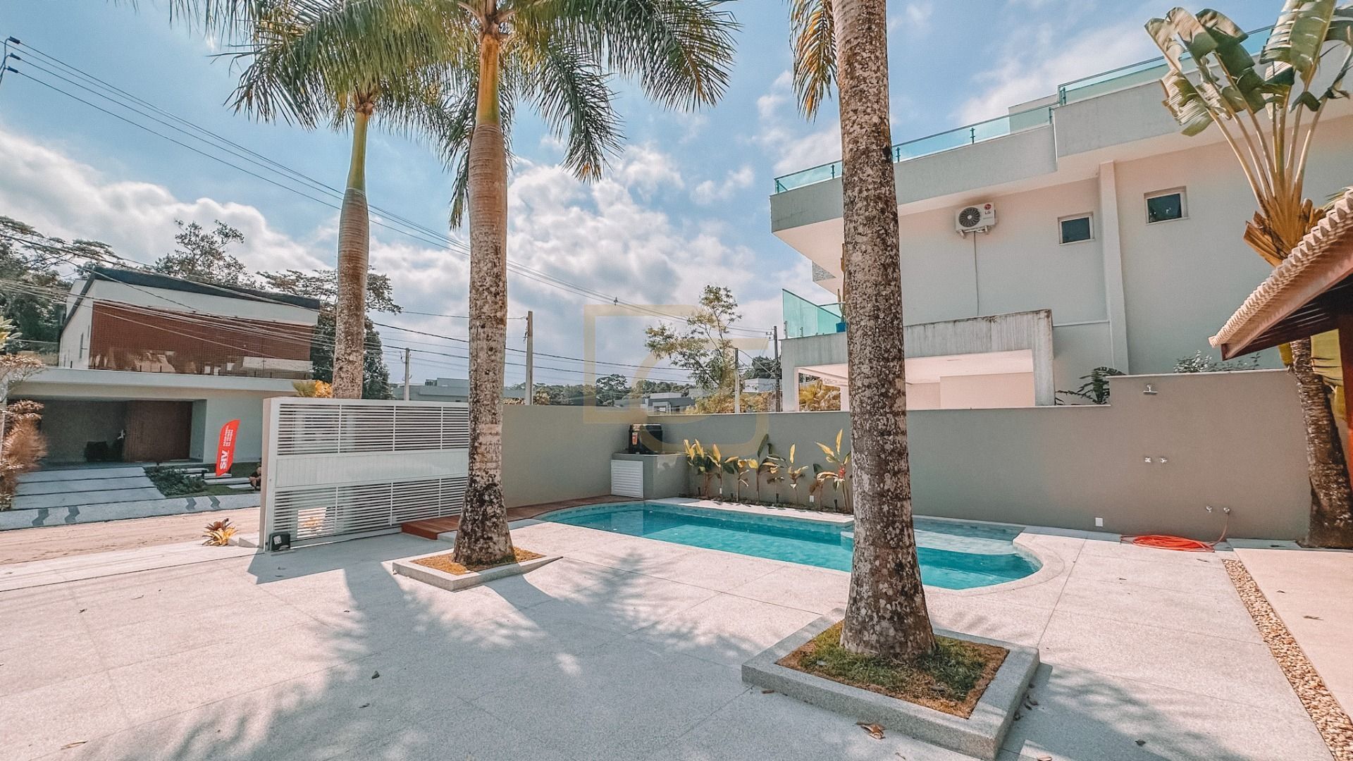 Casa, 4 quartos, 349 m² - Foto 4