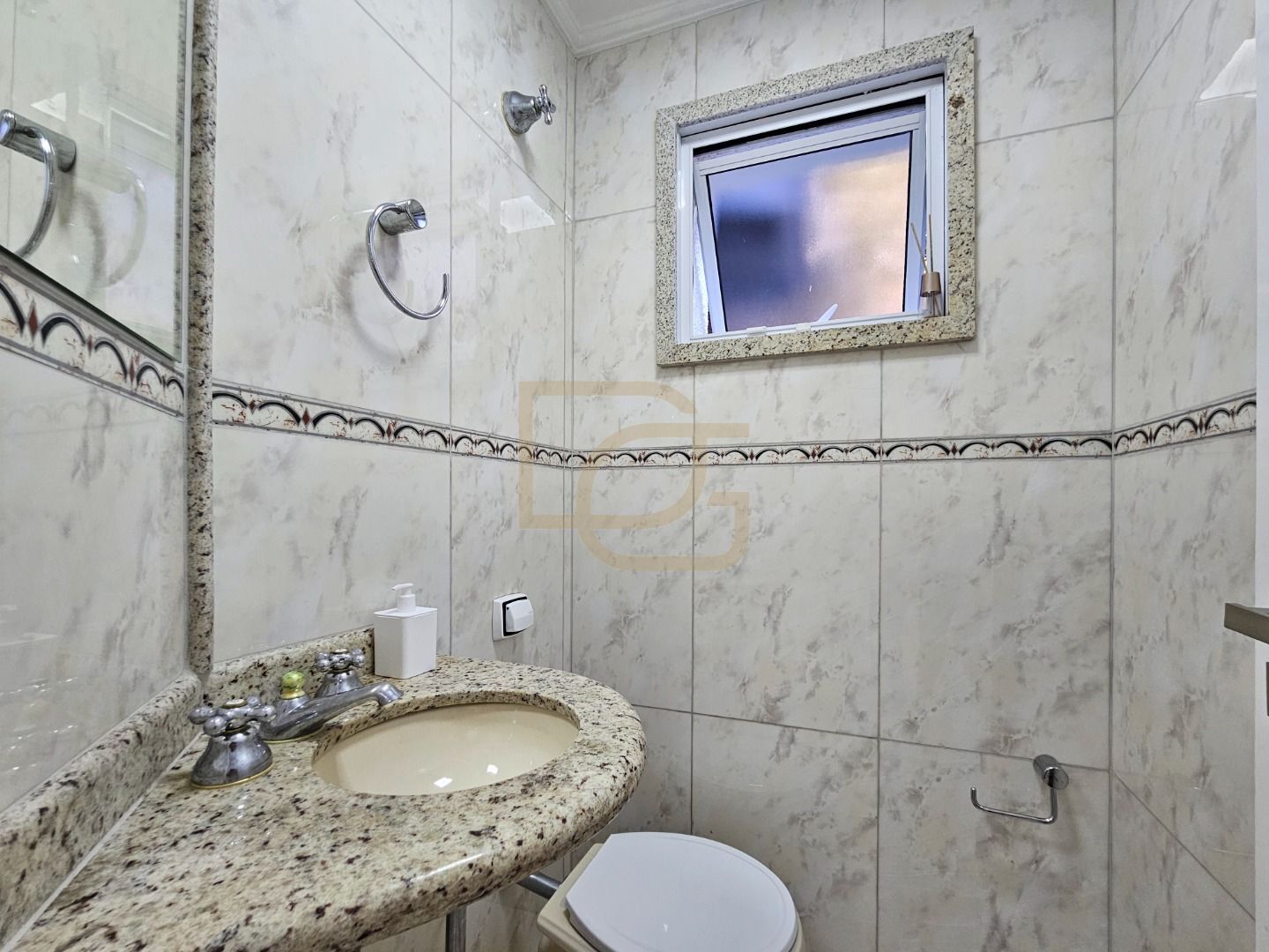 Casa, 4 quartos, 300 m² - Foto 22