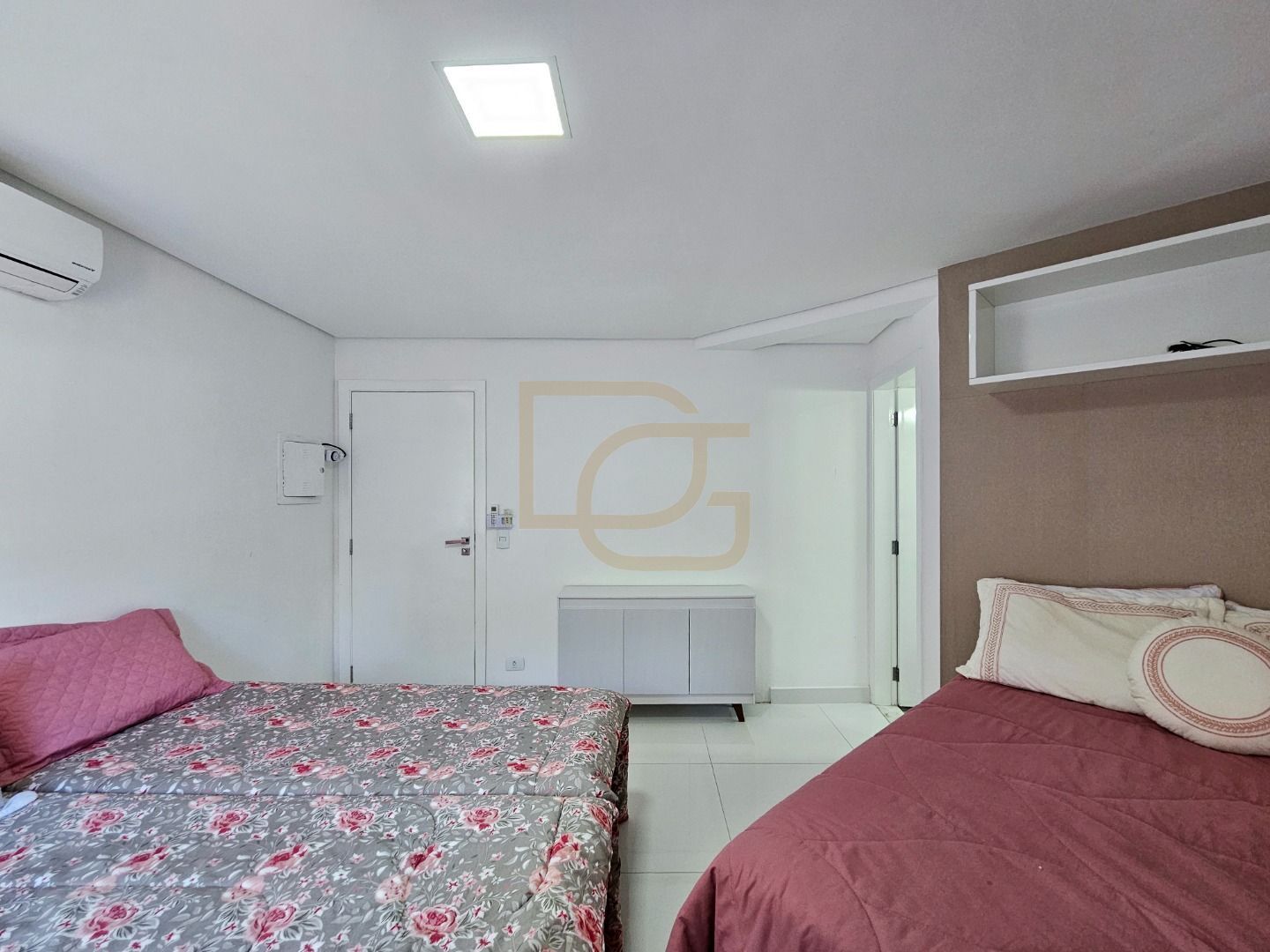 Casa, 4 quartos, 300 m² - Foto 31