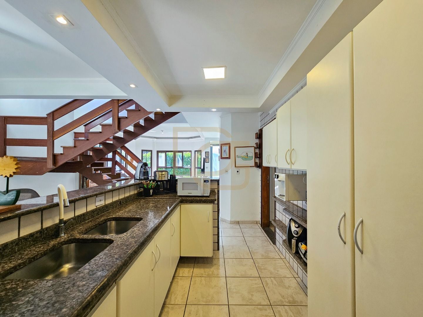 Casa, 5 quartos, 300 m² - Foto 11