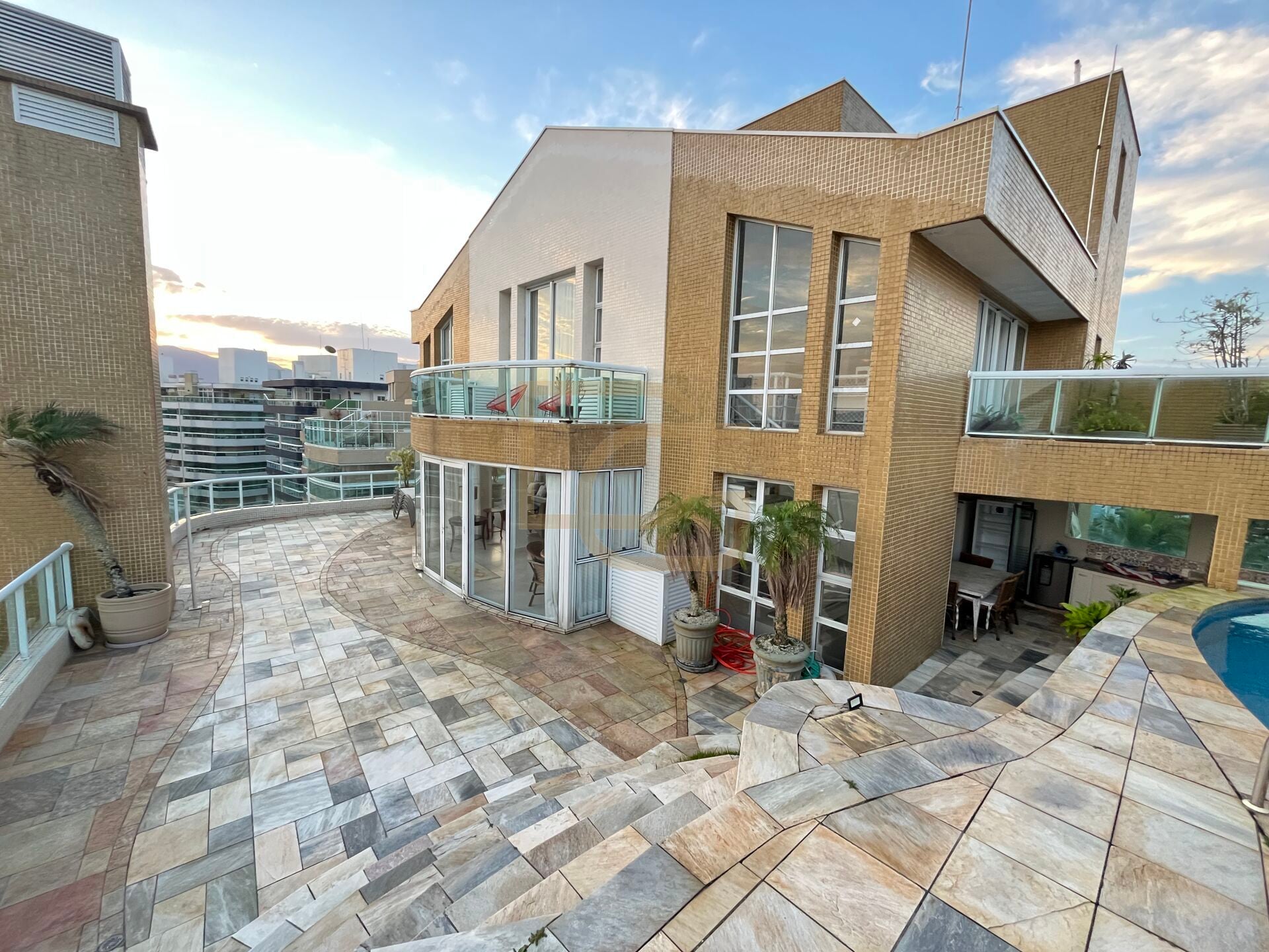Cobertura, 5 quartos, 370 m² - Foto 5