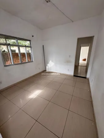 Casa à venda no bairro São Bernardo em Belford Roxo/RJ