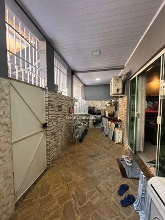 Casa à venda no bairro Andrade Araujo em Belford Roxo/RJ