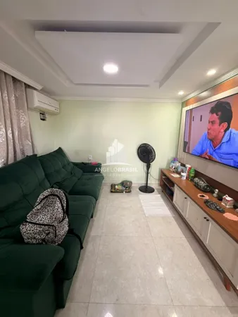 Casa à venda no bairro Centro em Belford Roxo/RJ