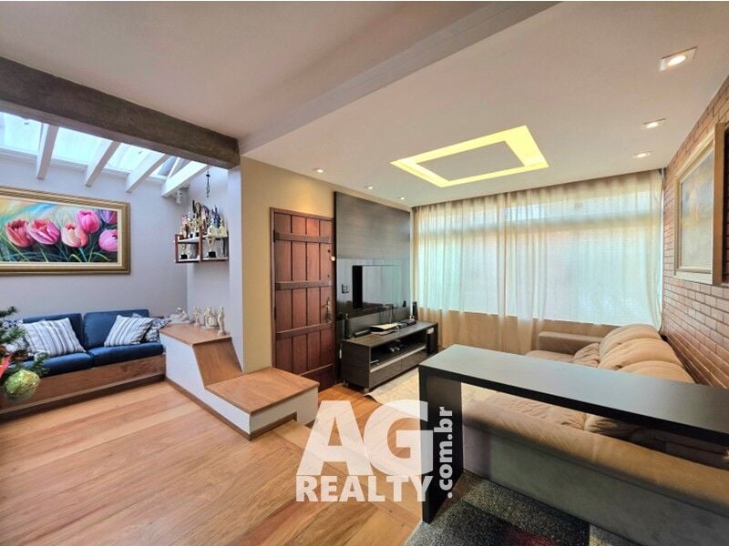 Casa, 3 quartos, 168 m² - Foto 2