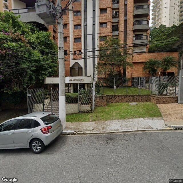 Imagem estática do "Street View" da localização