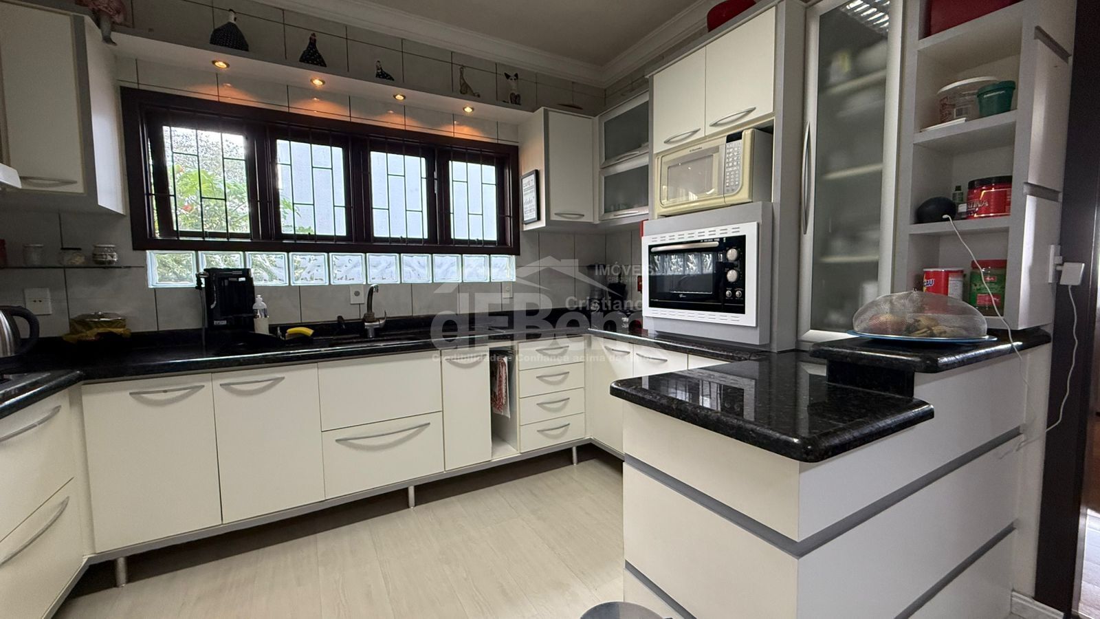 Casa, 4 quartos, 240 m² - Foto 6