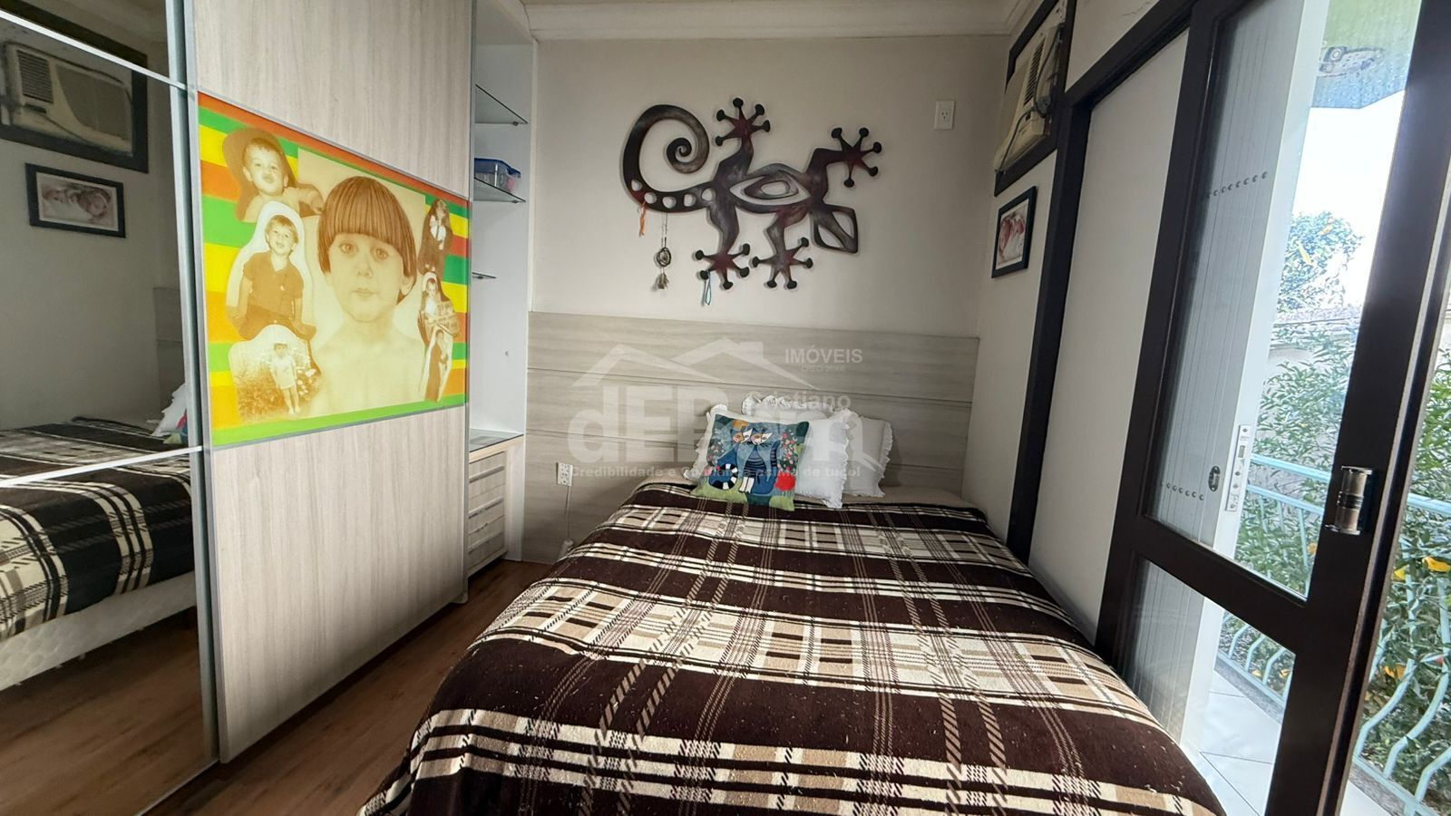 Casa, 4 quartos, 240 m² - Foto 13