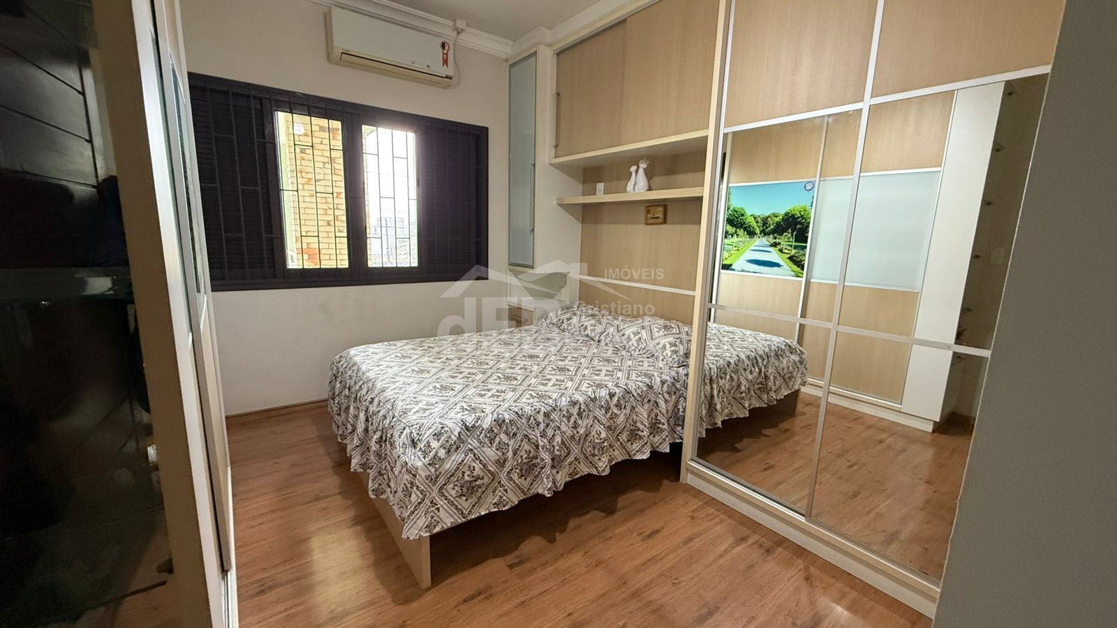 Casa, 4 quartos, 240 m² - Foto 4