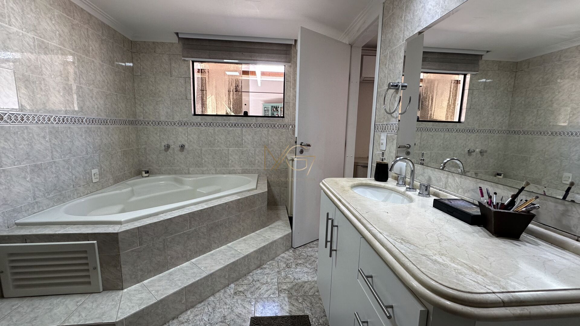 Casa, 4 quartos, 266 m² - Foto 59