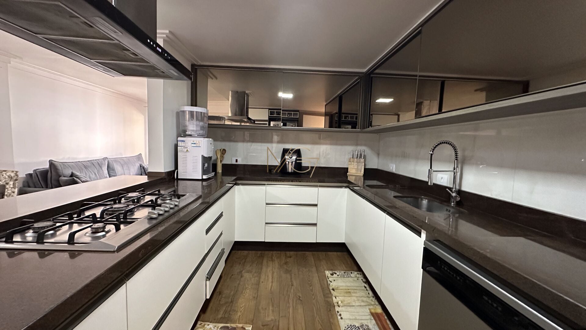 Casa, 4 quartos, 266 m² - Foto 31