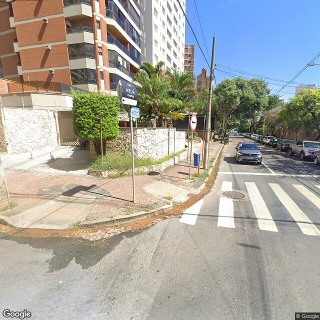 Imagem estática do "Street View" da localização