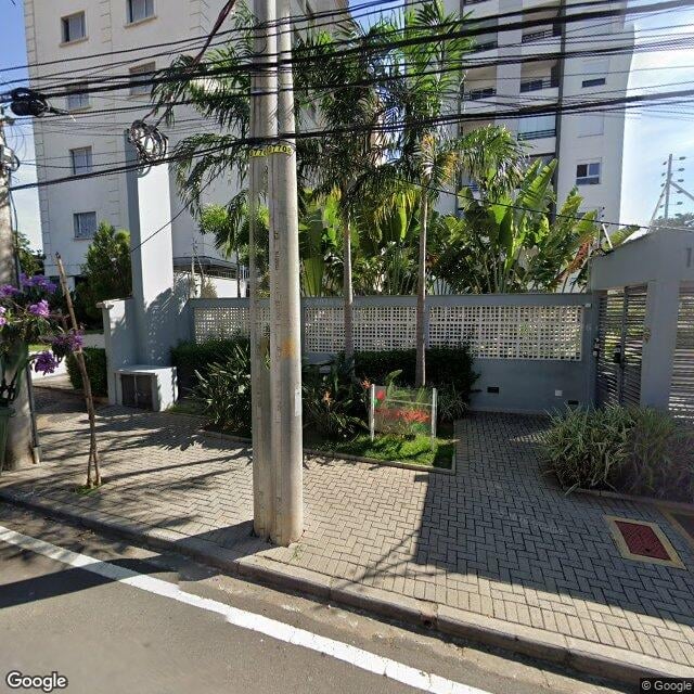 Imagem estática do "Street View" da localização