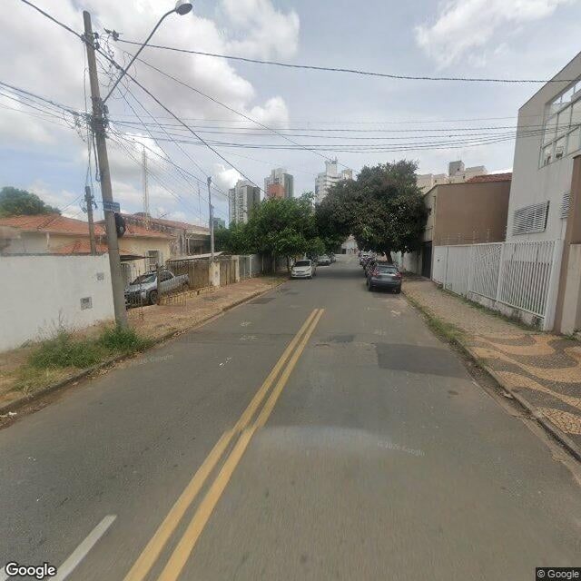 Imagem estática do "Street View" da localização