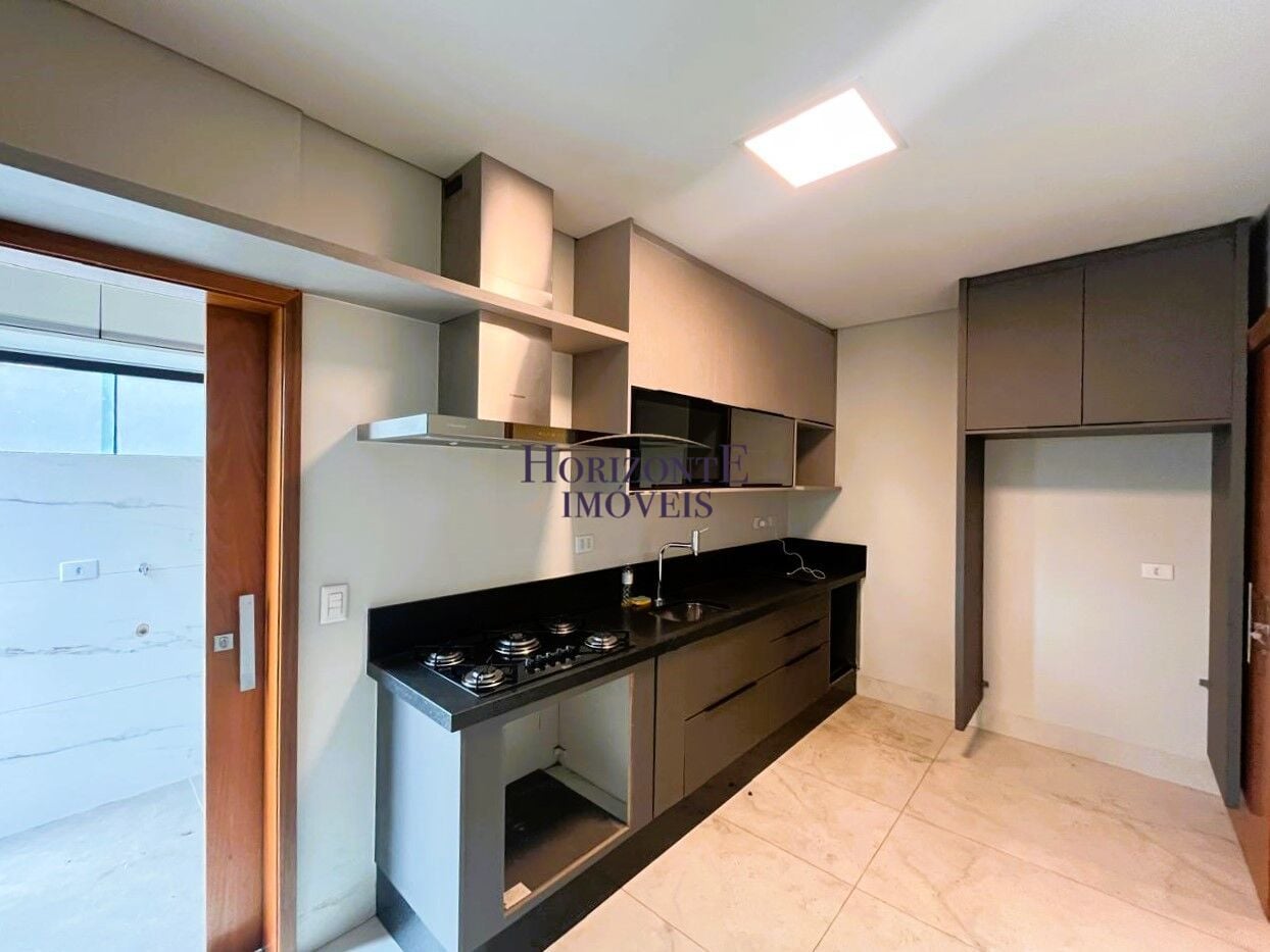 Casa, 3 quartos, 240 m² - Foto 9
