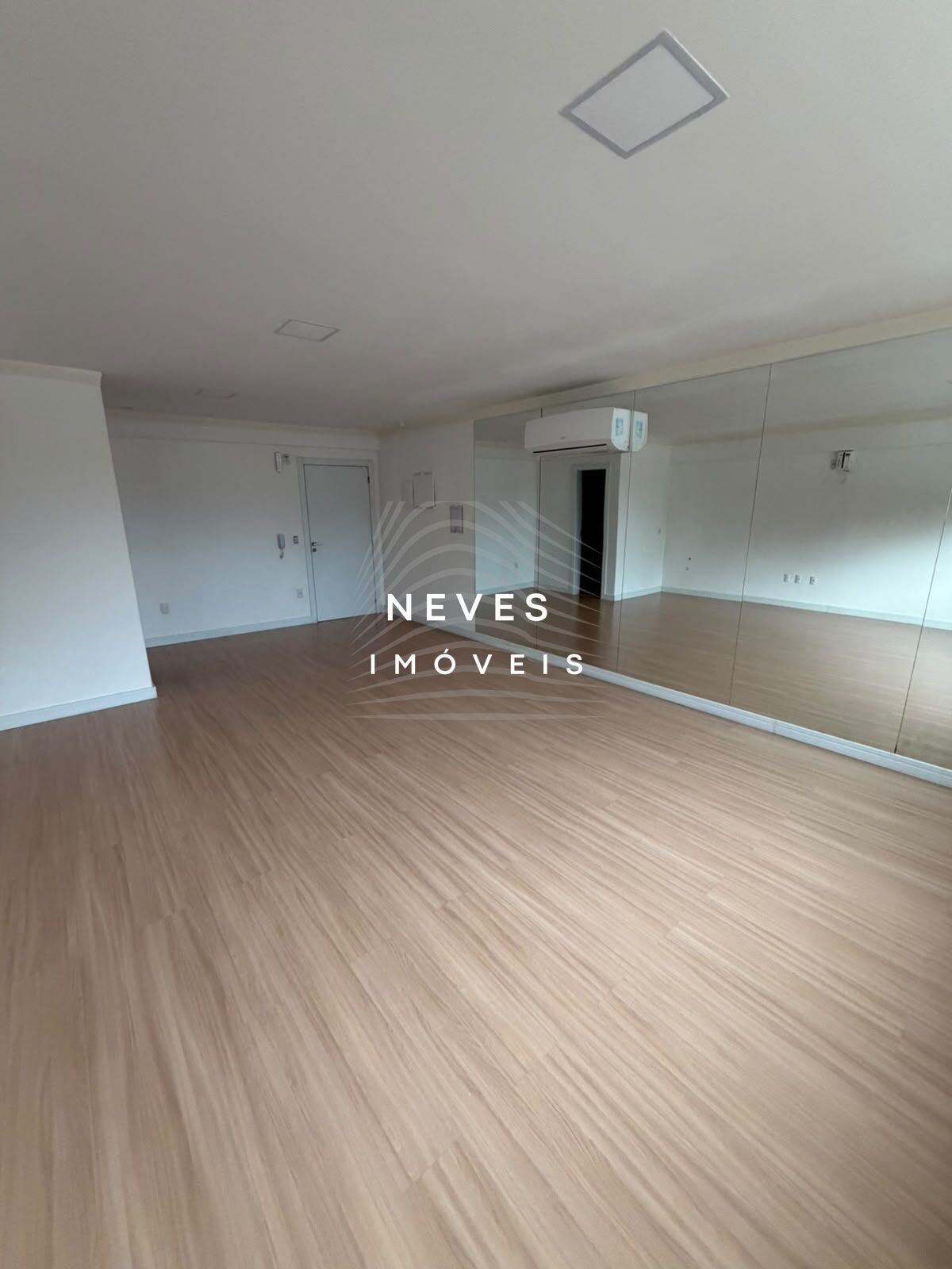 Sala-Conjunto, 40 m² - Foto 1