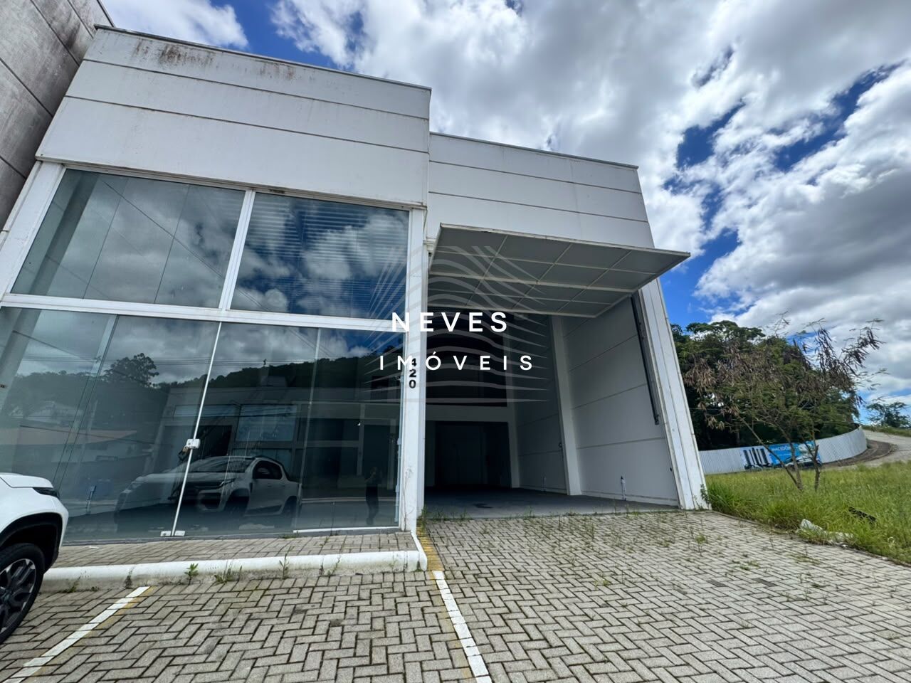 Loja-Salão, 289 m² - Foto 1
