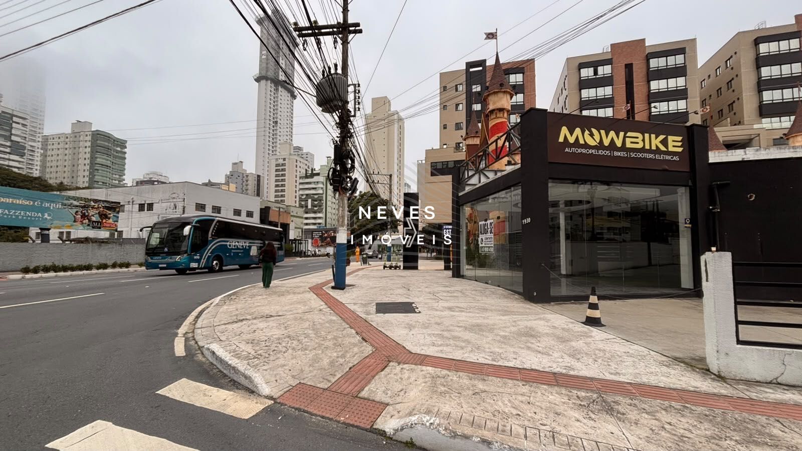 Sala-Conjunto, 400 m² - Foto 2