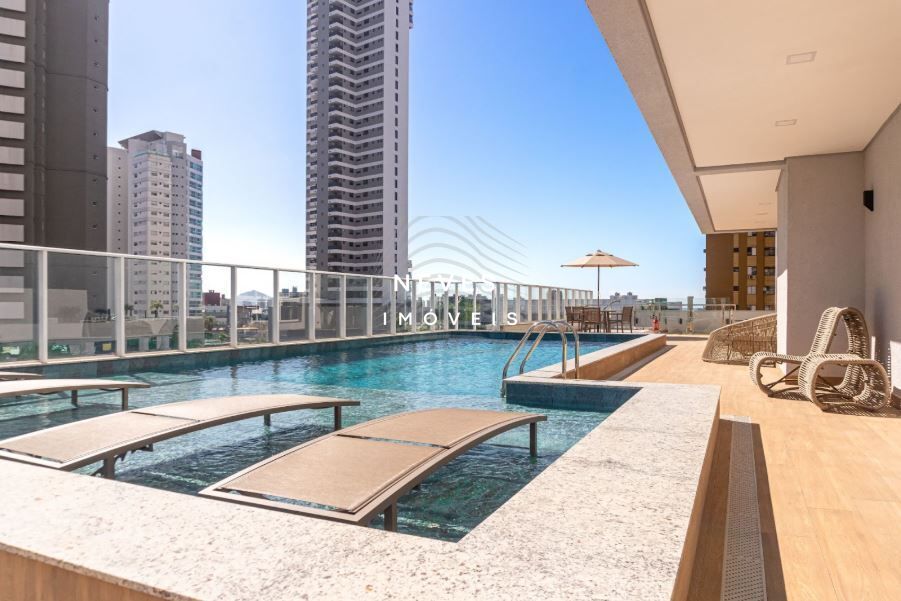 Apartamento, 3 quartos, 160 m² - Foto 1