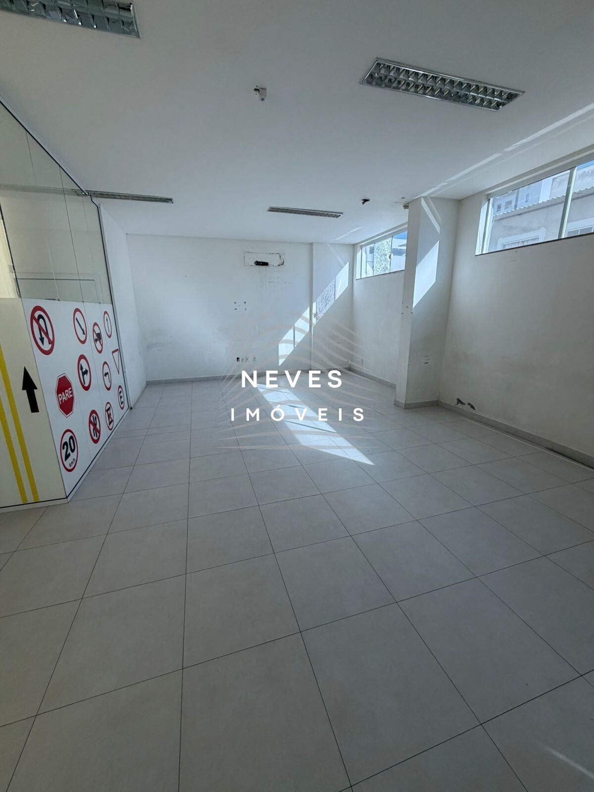 Sala-Conjunto, 300 m² - Foto 3
