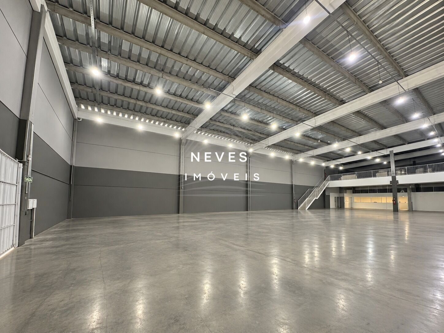 Depósito-Galpão, 1250 m² - Foto 1