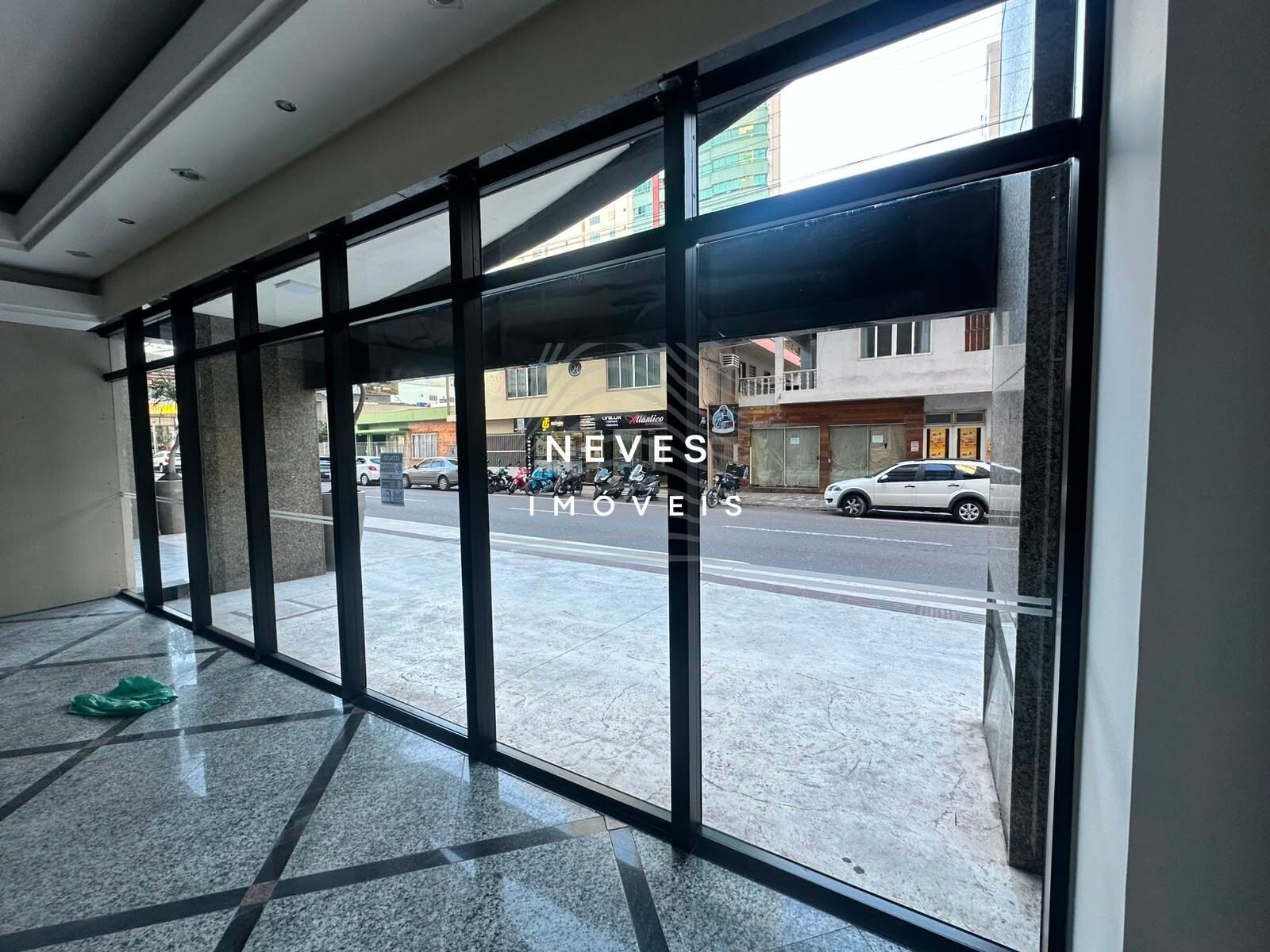 Sala-Conjunto, 100 m² - Foto 1