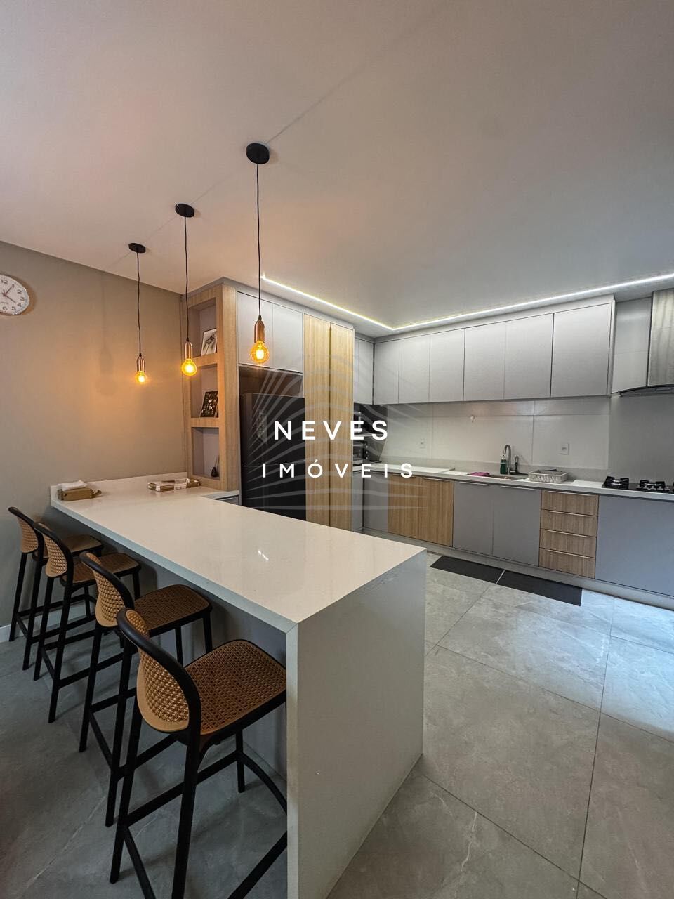 Sobrado, 3 quartos, 235 m² - Foto 1