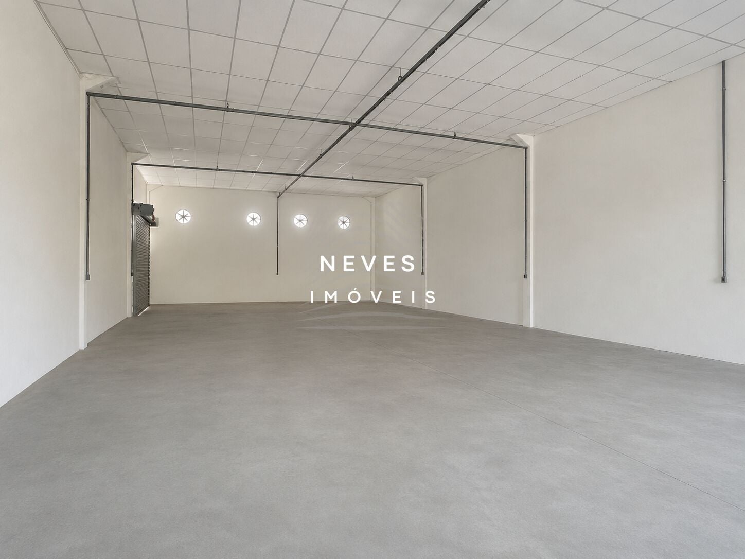 Loja-Salão, 300 m² - Foto 1