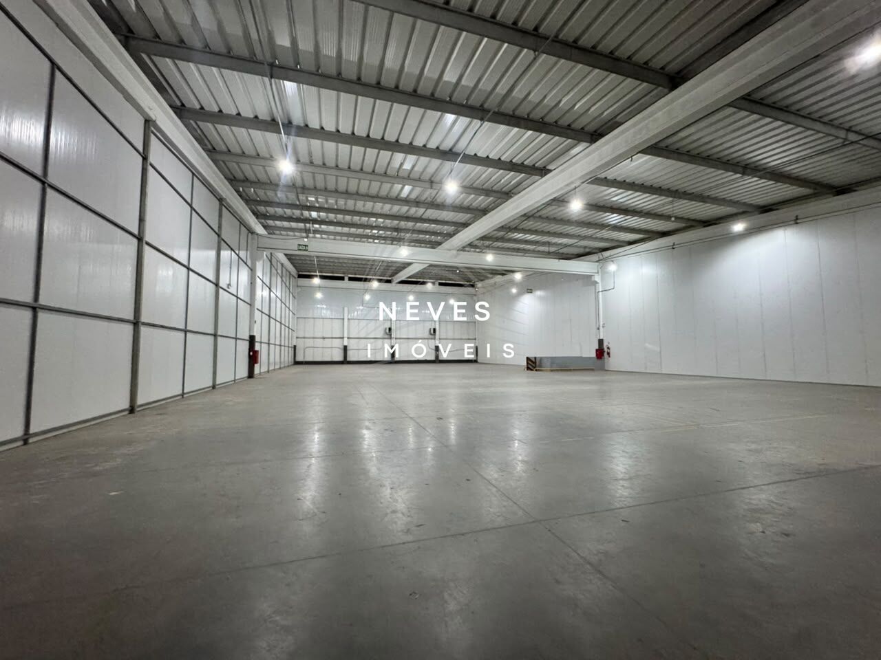 Depósito-Galpão, 1250 m² - Foto 2
