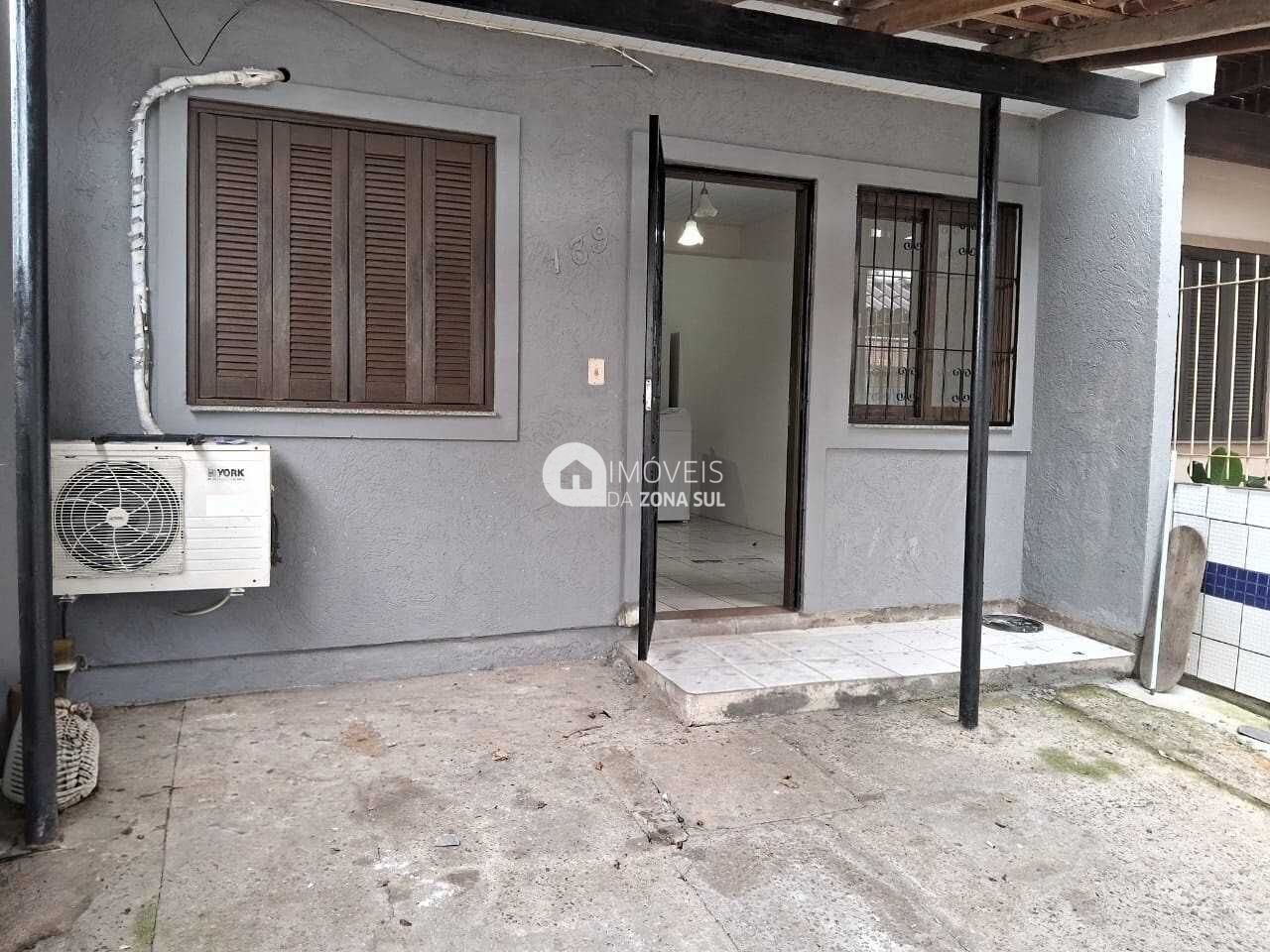 Casa, 2 quartos, 42 m² - Foto 1