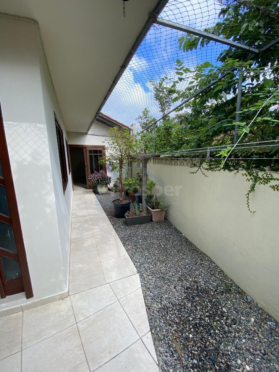 Sobrado de 3 quartos, 265m² no bairro Saguaçu, em Joinville | Eu Corretor