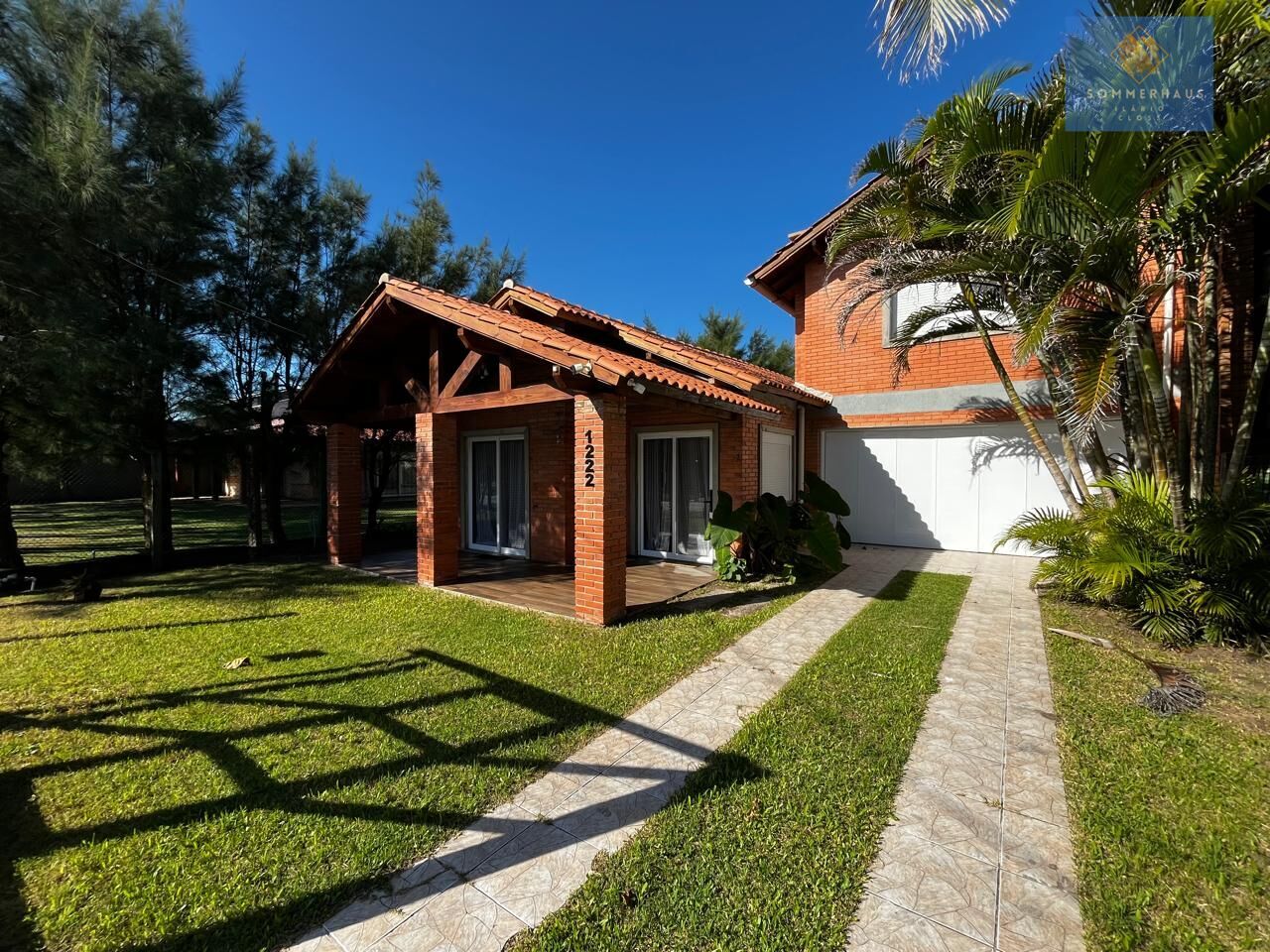 Casa, 4 quartos, 210 m² - Foto 1