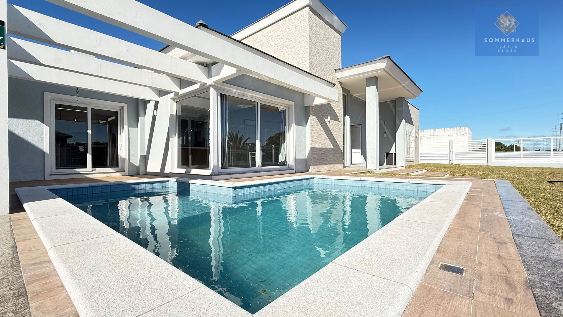Casa, 3 quartos, 268 m² - Foto 1