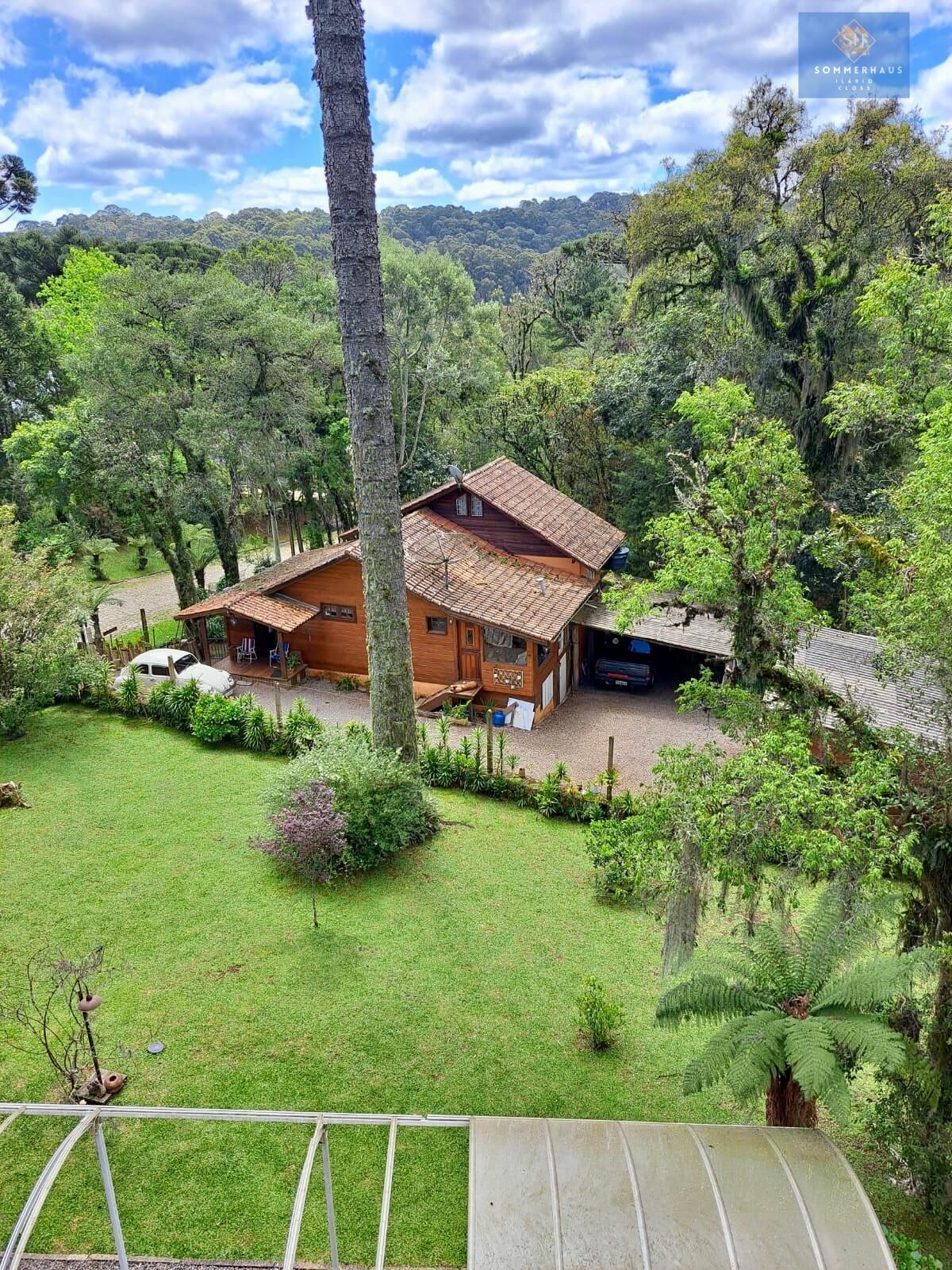 Casa, 7 quartos, 228 m² - Foto 1