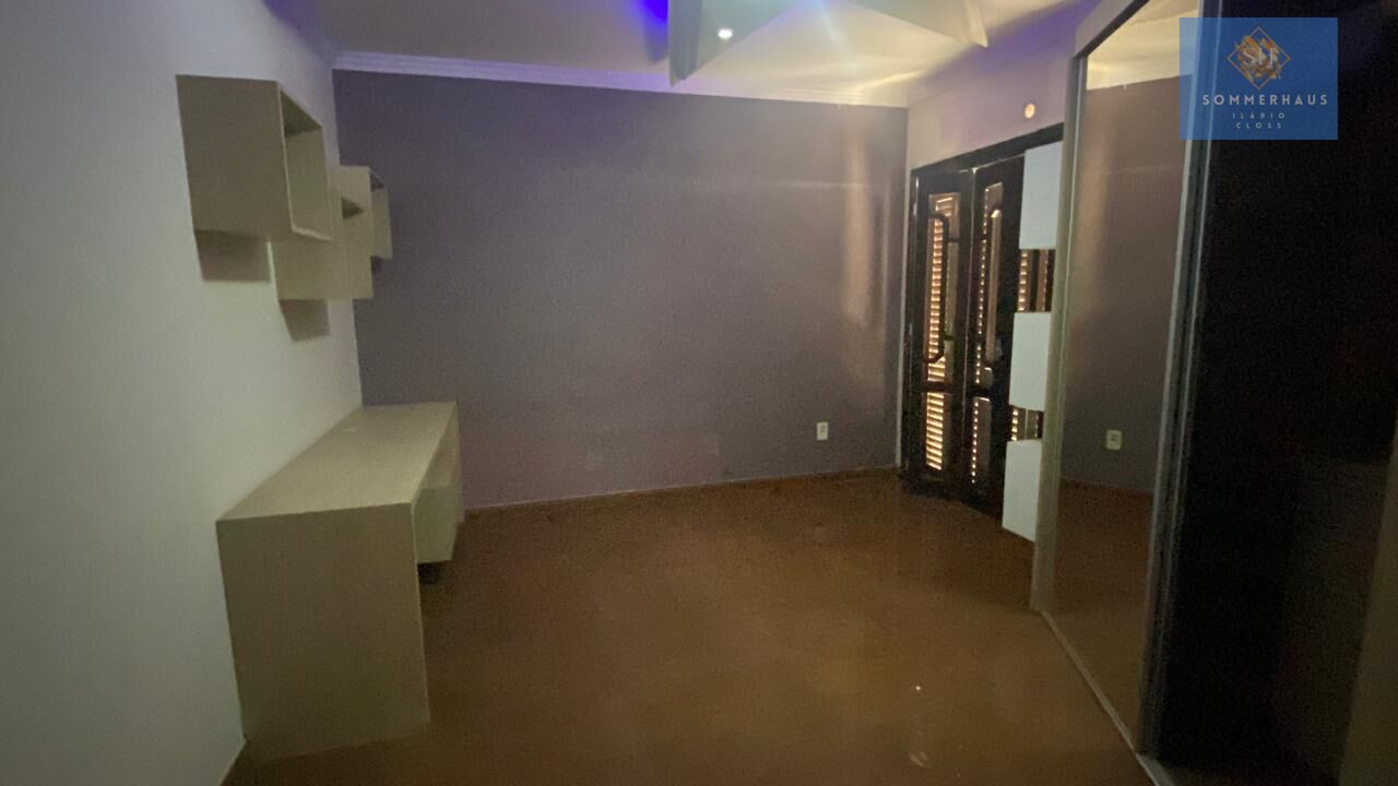 Casa, 3 quartos, 372 m² - Foto 15