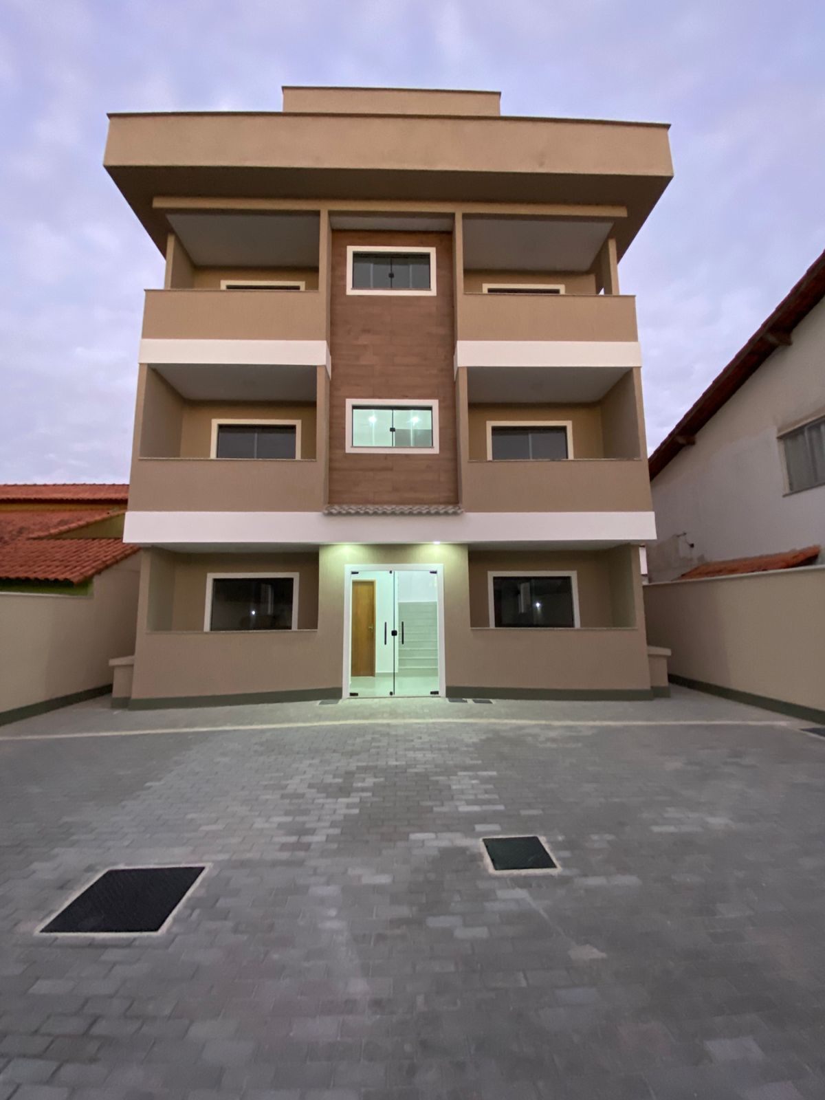 FRENTE DO APARTAMENTO