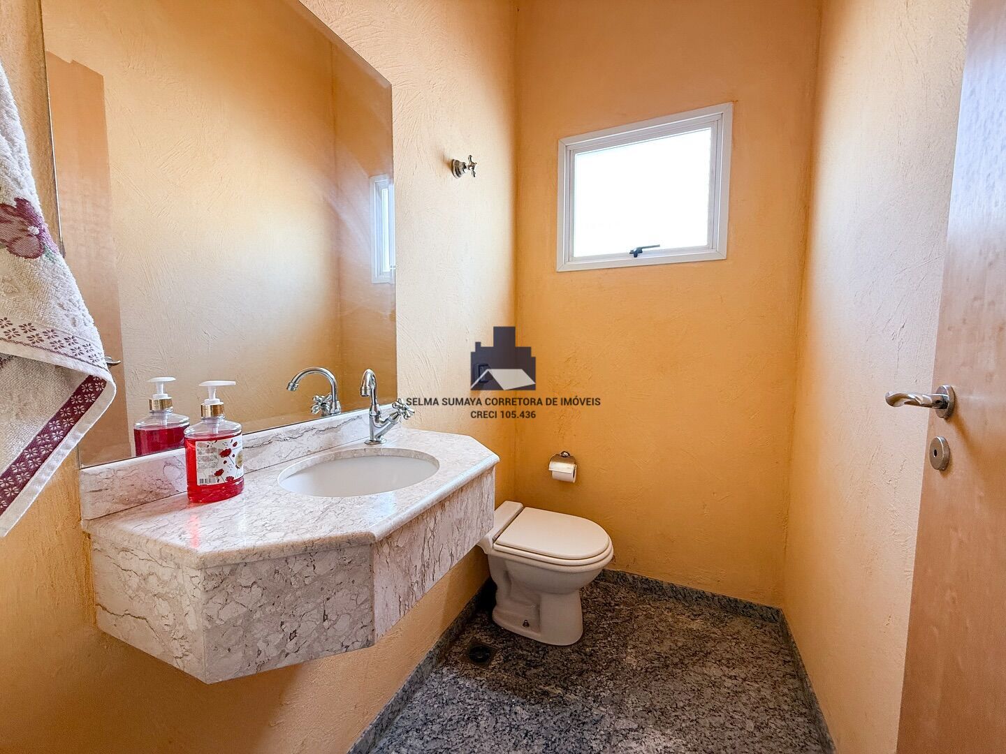Casa de Condomínio com 3 quartos à venda, 229m² — foto 12 de 17