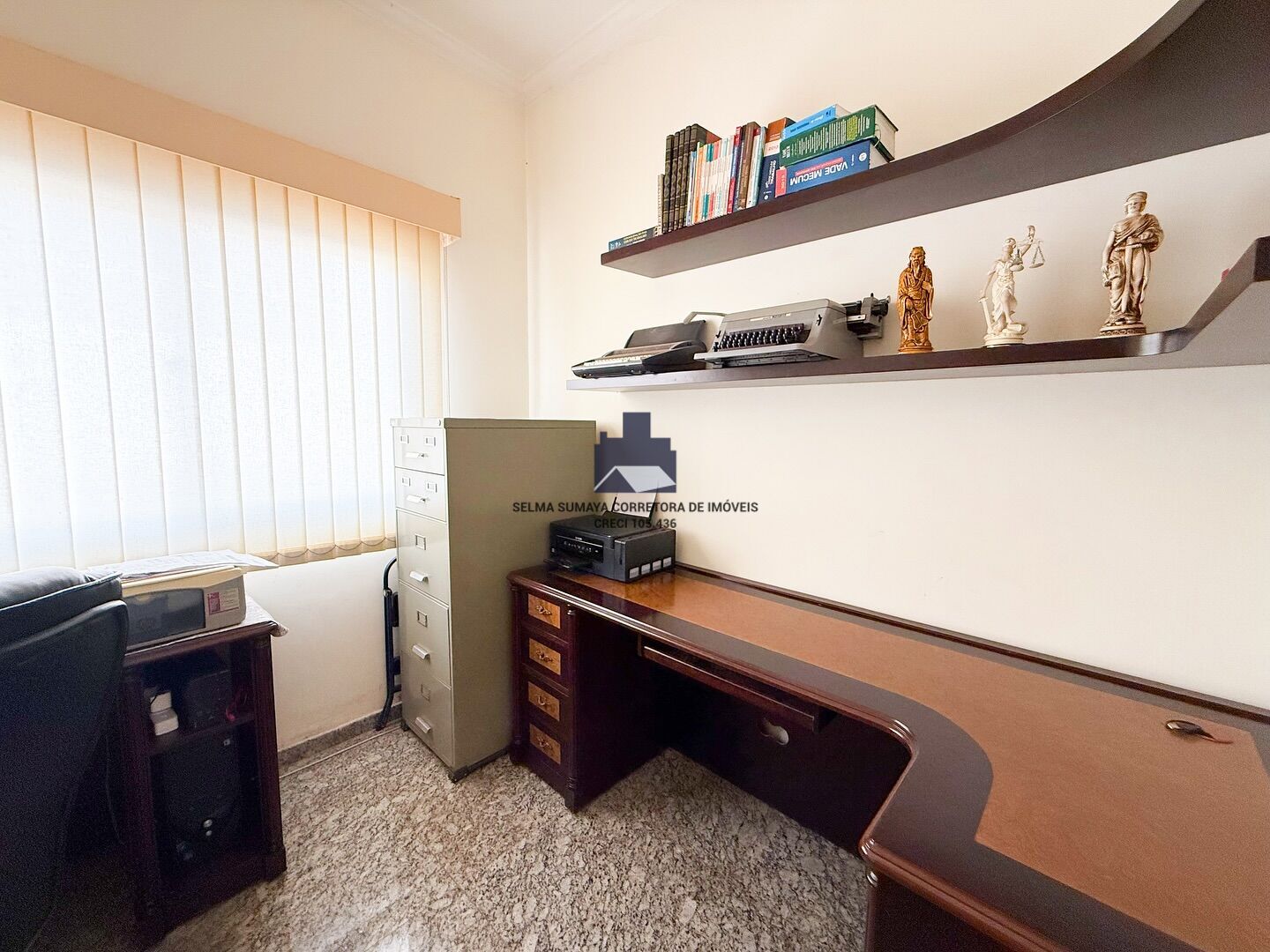 Casa de Condomínio com 3 quartos à venda, 229m² — foto 9 de 17