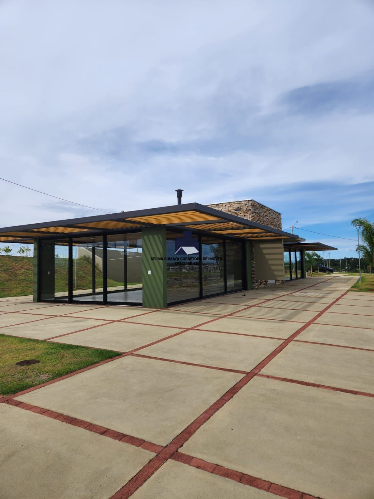 Terreno / Lote / Condomínio à venda, 300m² — foto 9 de 9
